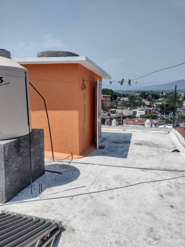 Venta de casas 3 pisos en Jiutepec, Morelos, 5 recámaras, 3 baños, balcón, crédito infonavit.