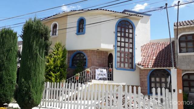 Se vende bonita Casa en Arboledas de San Javier 1a sección-Pachuca.