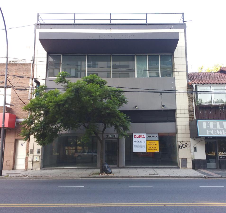 Local con oficinas en venta sobre Avenida Libertador, La Lucila, Partido de Vicente López