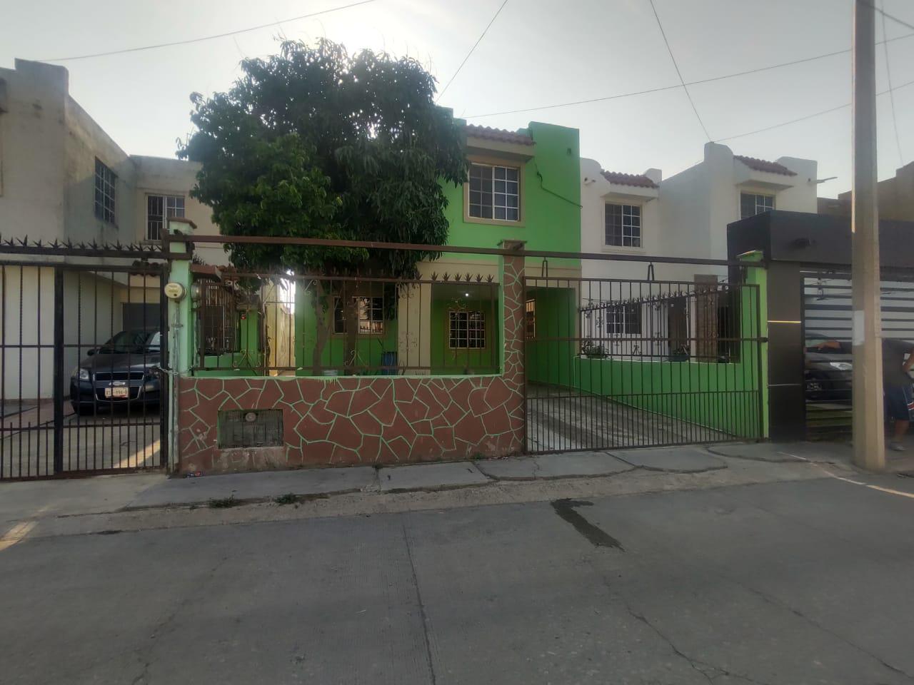 Casa en  Venta  Col. Arboledas Altamira