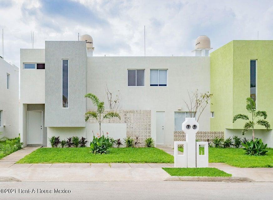 Casa en Venta en Merida Yucatan GY 24-3121
